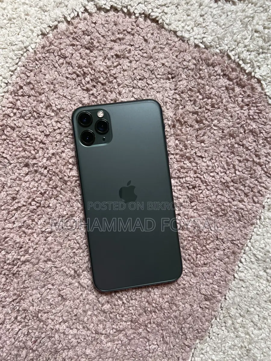 Apple iPhone 11 Pro Max . (Used)