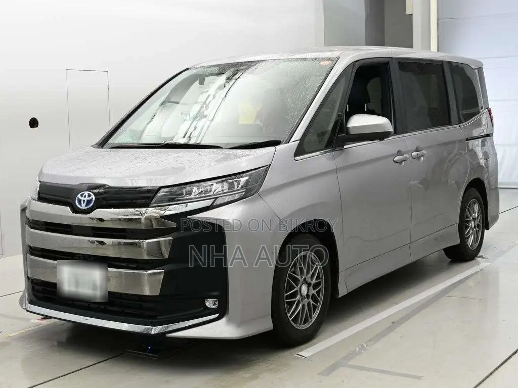 Toyota Noah SZ 360' 2022