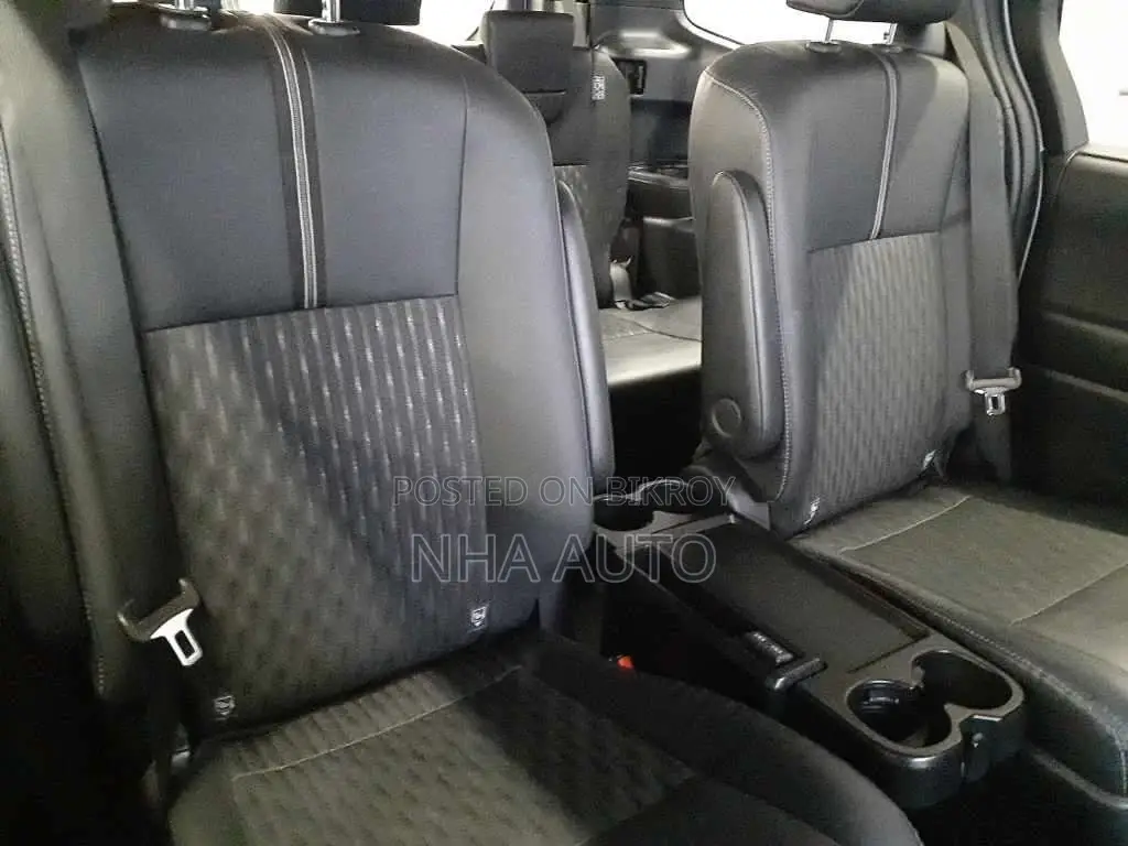 Toyota Noah SZ 360' 2022