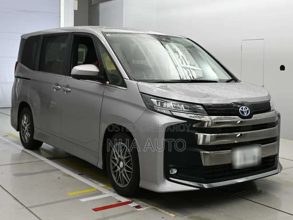 Toyota Noah SZ 360' 2022
