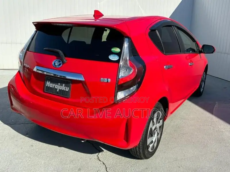 Toyota Aqua Hybrid S 2021
