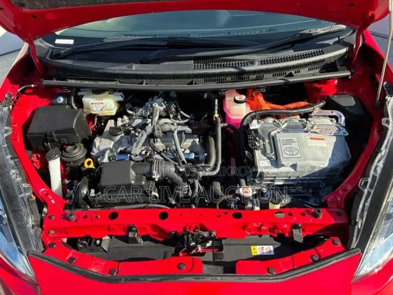 Toyota Aqua Hybrid S 2021