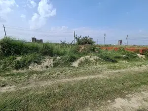 N-Block \\ 5 Katha \\ Plot \\ Urgent sale near Sports Complex.