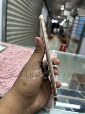 Apple iPhone 8 Plus (Used)