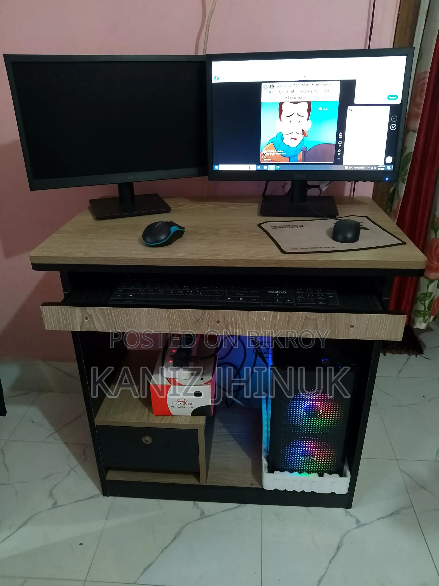 Desktop with table