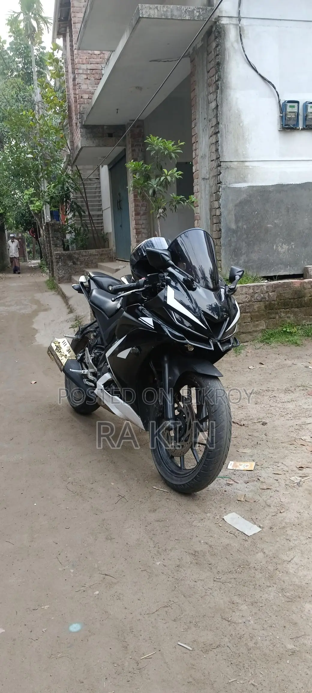 Yamaha R15 . 2021