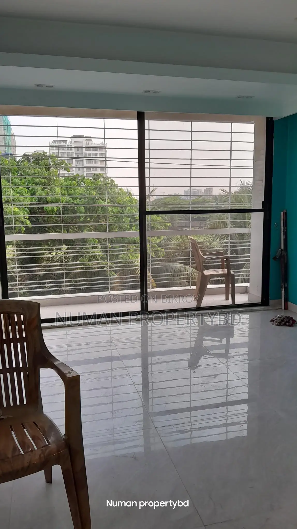 2100 sq ft 3 bedroom full interior design new luxury semi-furnished flat for rent