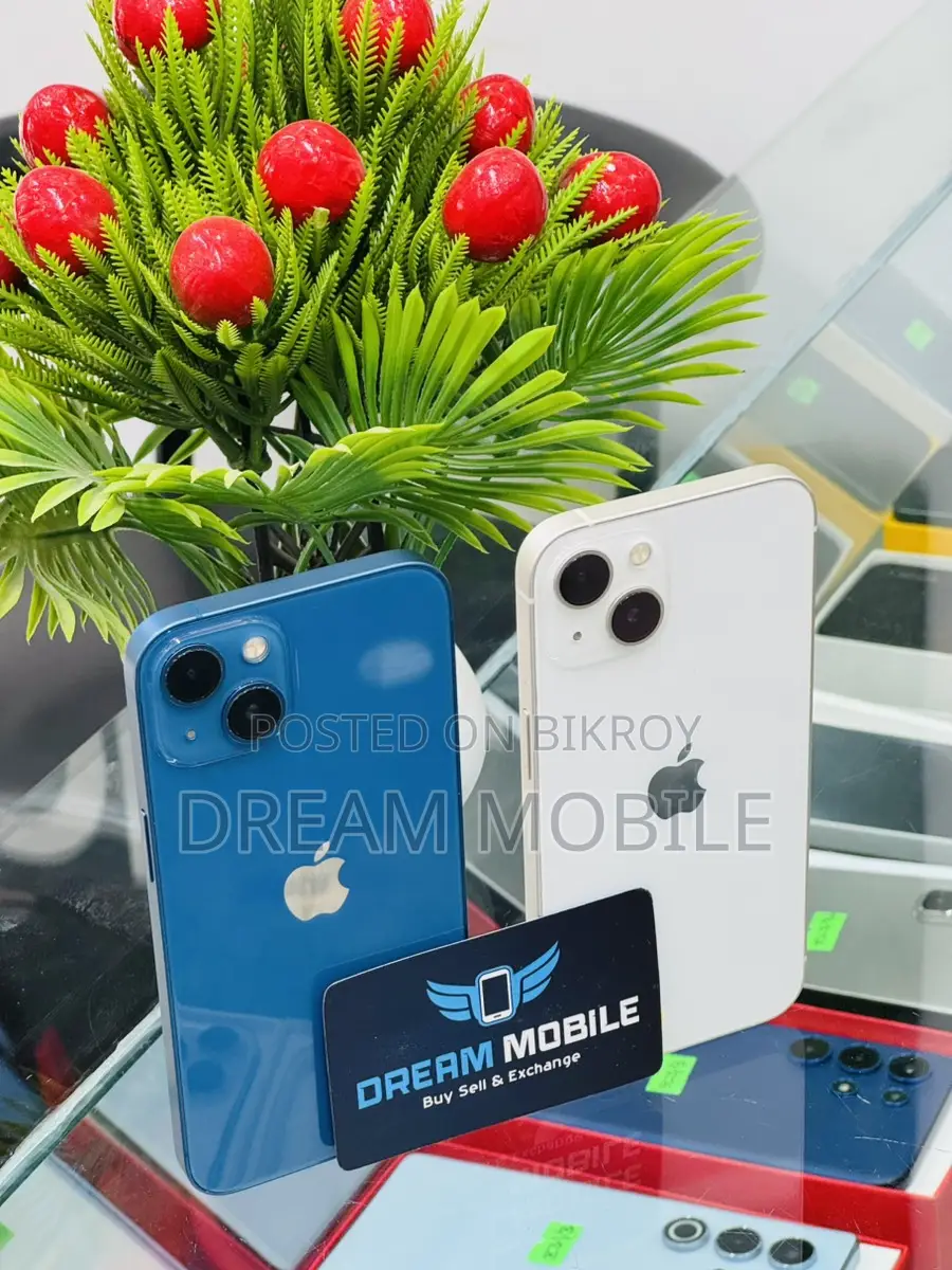 Apple iPhone 13 (Used)