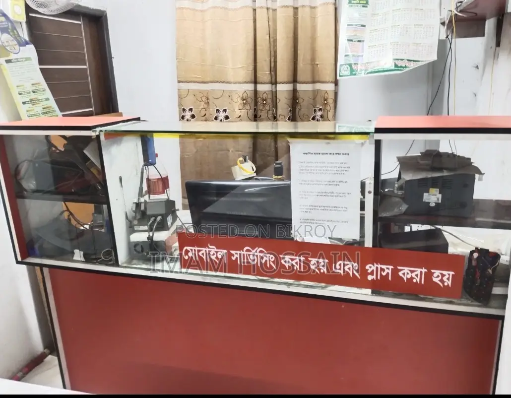 ইমার্জেন্সি দোকানের ডেকোরেশন বিক্রি করা হবে