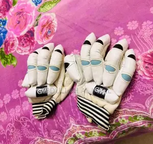ক্রিকেট ব্যাটিং গ্লাভস বিক্রির জন্য