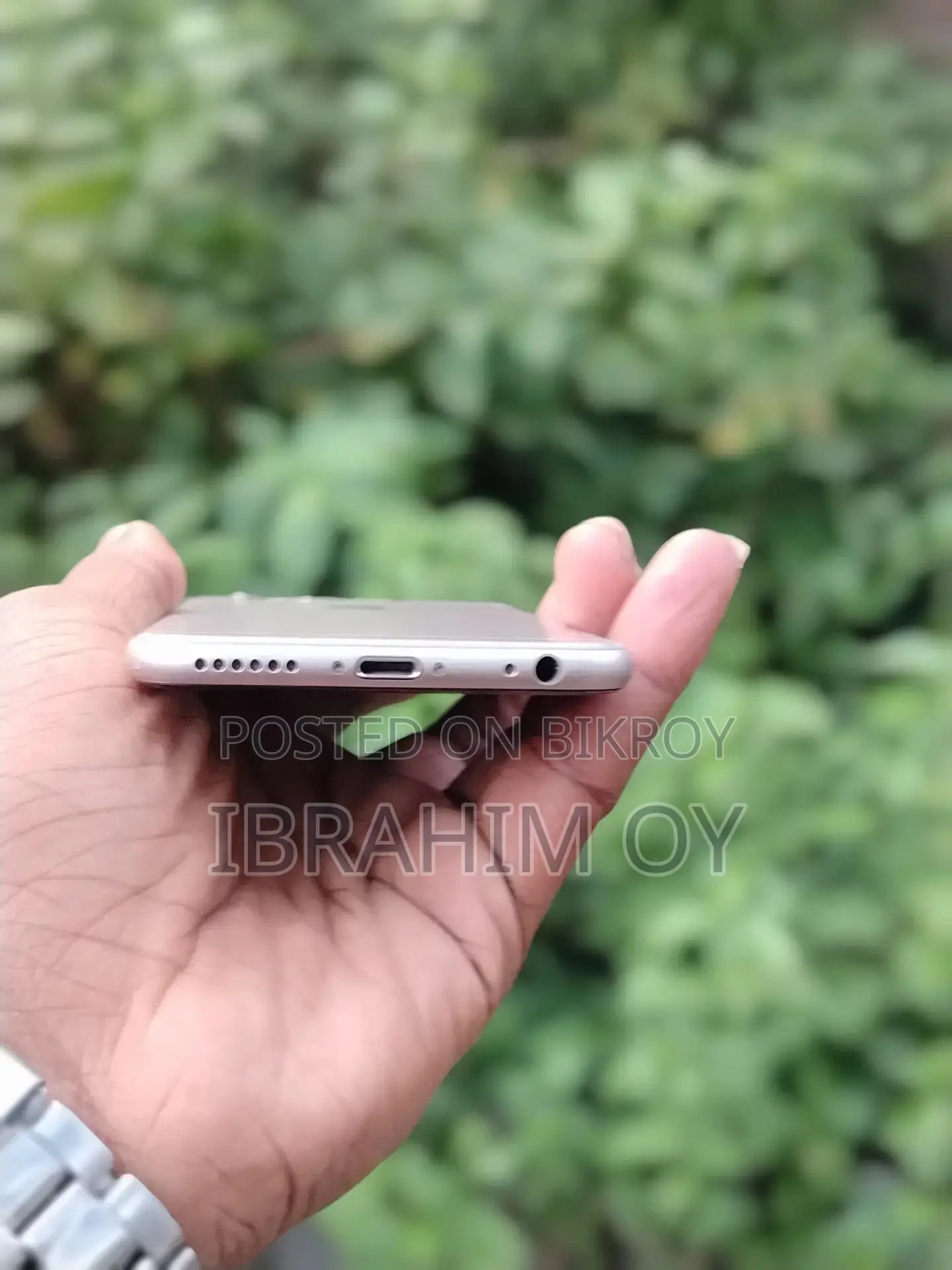 Apple iPhone 6 . (Used)