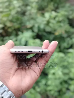 Apple iPhone 6 . (Used)