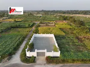 30ft/75ft Corner, 7.5 Katha Plot In Sec#18