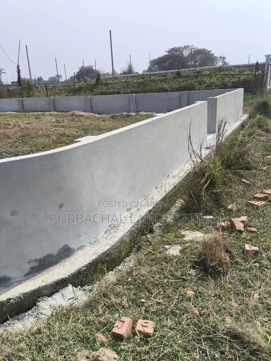South-East corner 3 katha plot for sale in Sector 23, Purbachal.