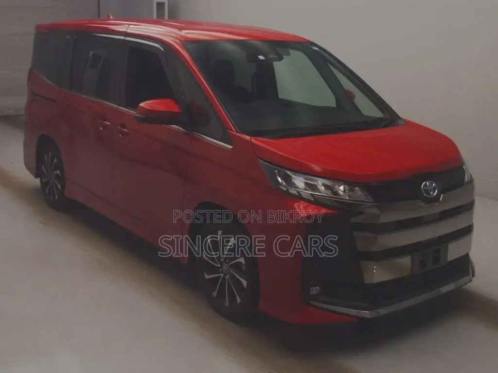 Toyota Noah SZ HYB 3.5POINT 2022