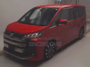 Toyota Noah SZ HYB 3.5POINT 2022