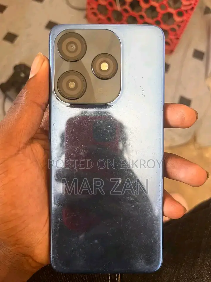 Tecno Spark 10 C (8/128) (Used)