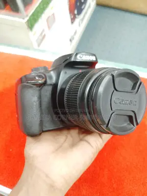 Canon 4000D & 18-55mm IS Lens
