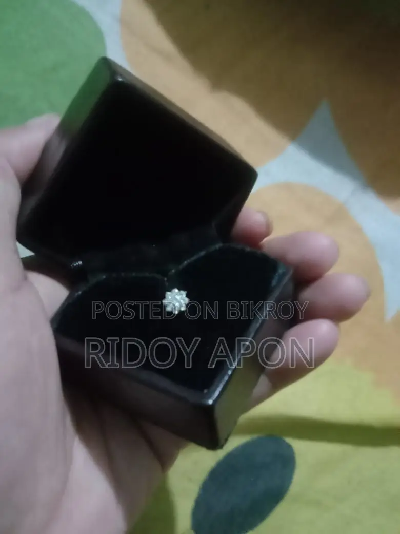 Diamond Nose Pin