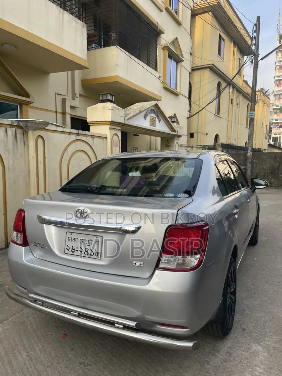 Toyota Axio 2013