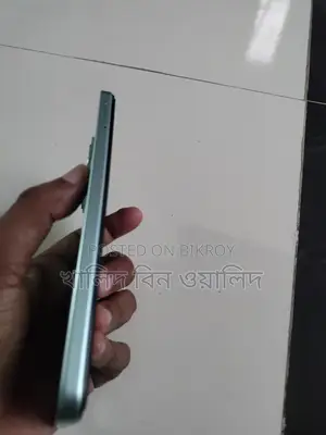 Infinix Smart 9 3/64 (Used)