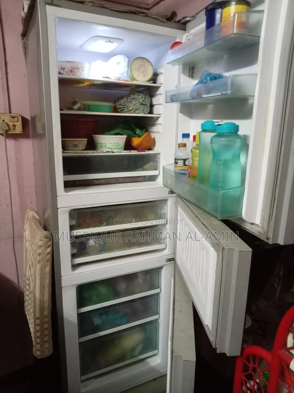 Ekti Fridge Brikroy Korte Chai