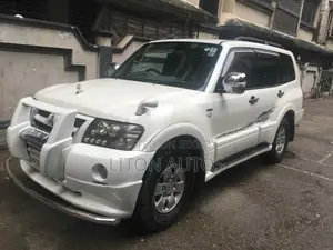 Mitsubishi Pajero v6-Full Fresh 2004