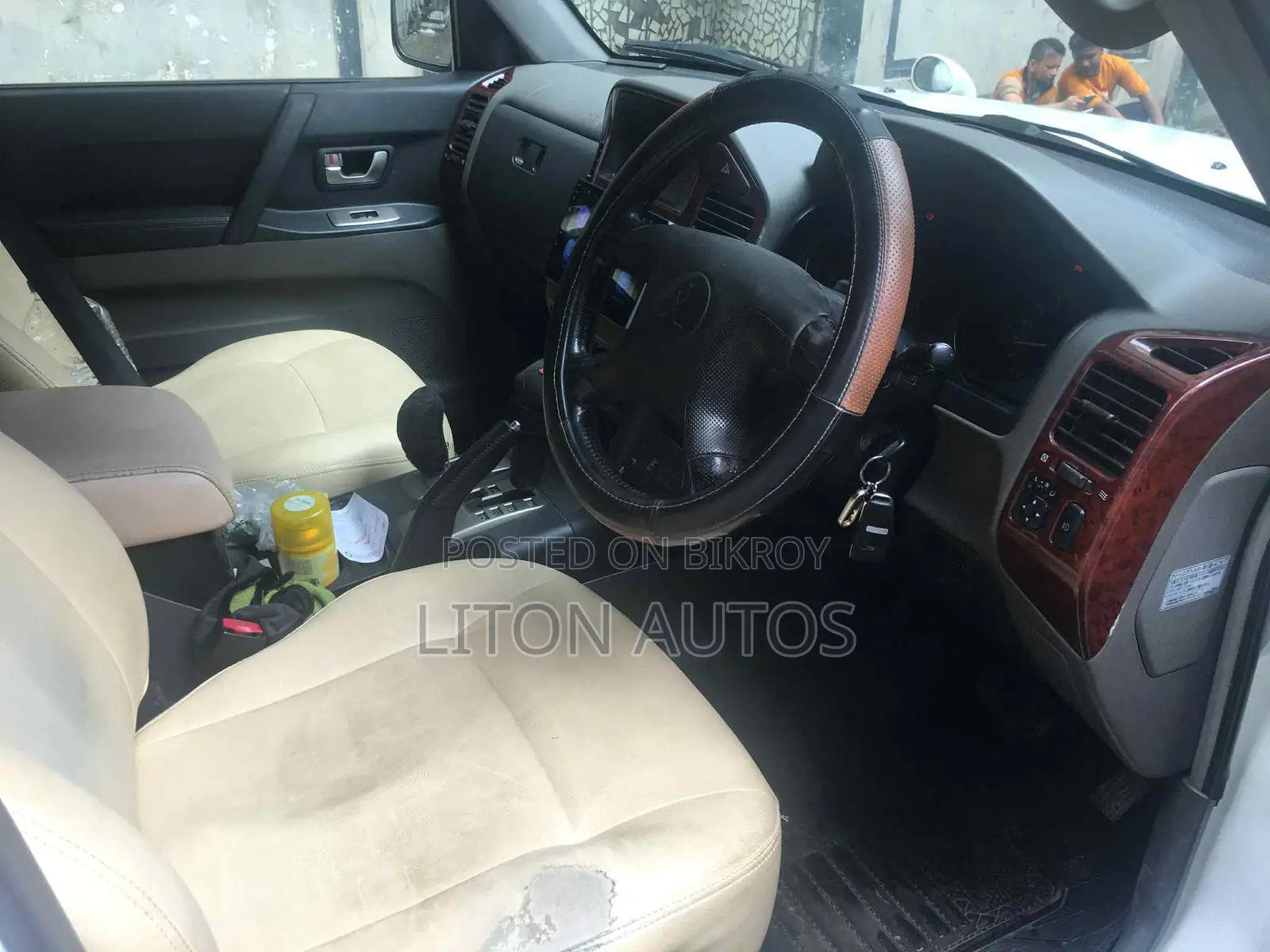 Mitsubishi Pajero v6-Full Fresh 2004