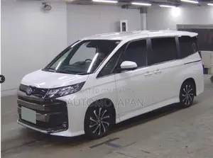 Toyota Noah SZ Full Load 2023
