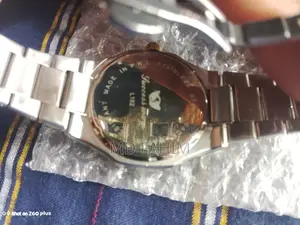অ্যানালগ ঘড়ি বিক্রয়