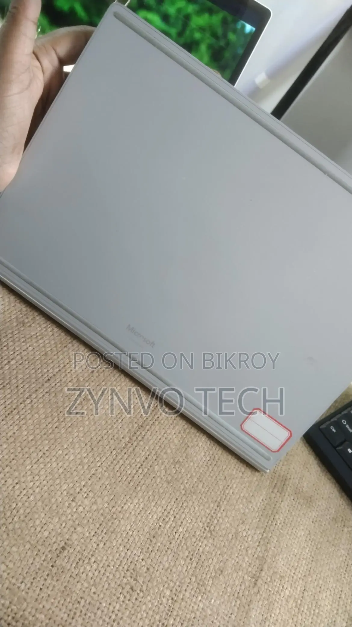 Microsoft Surface Book-2