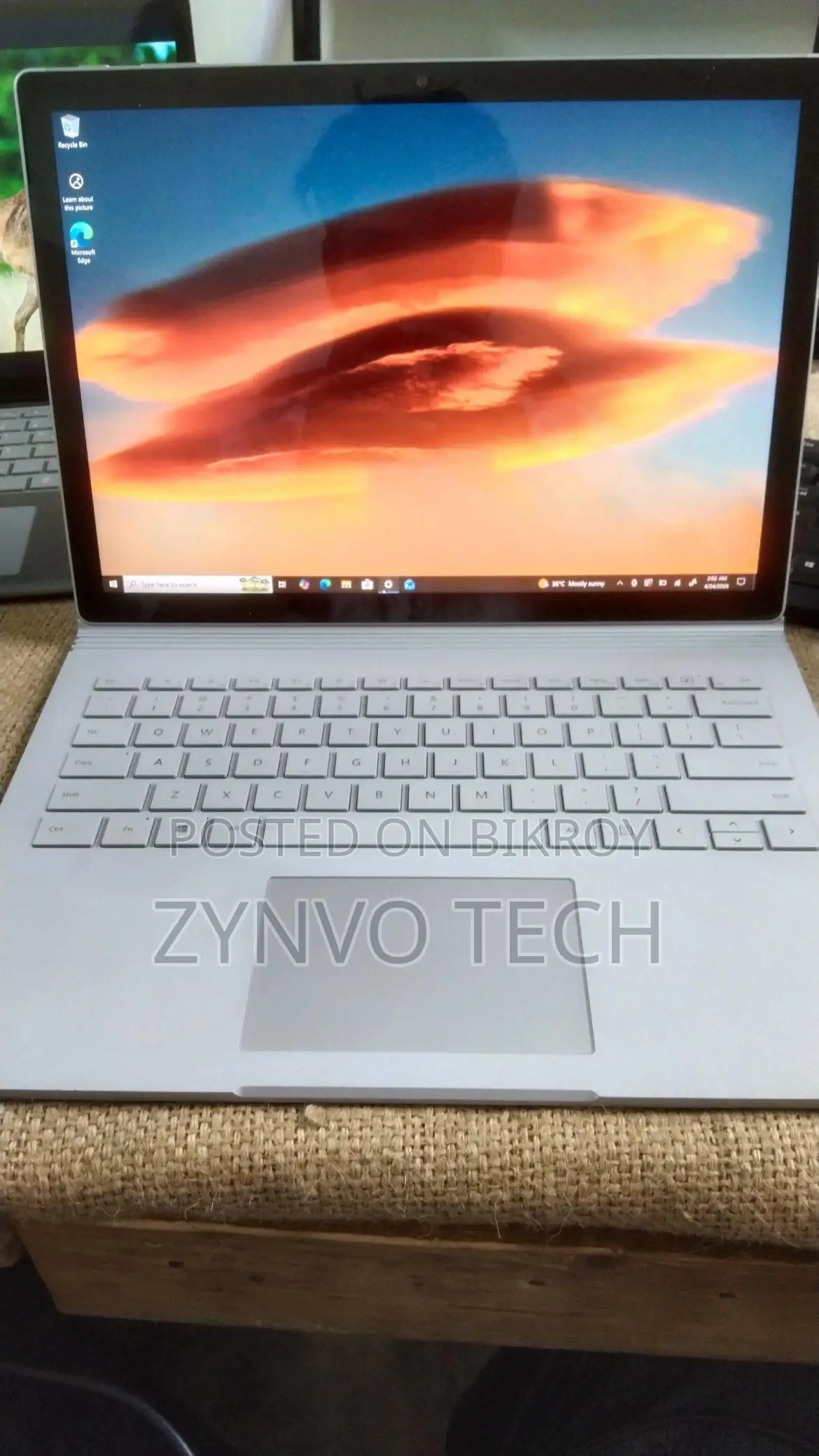 Microsoft Surface Book-2