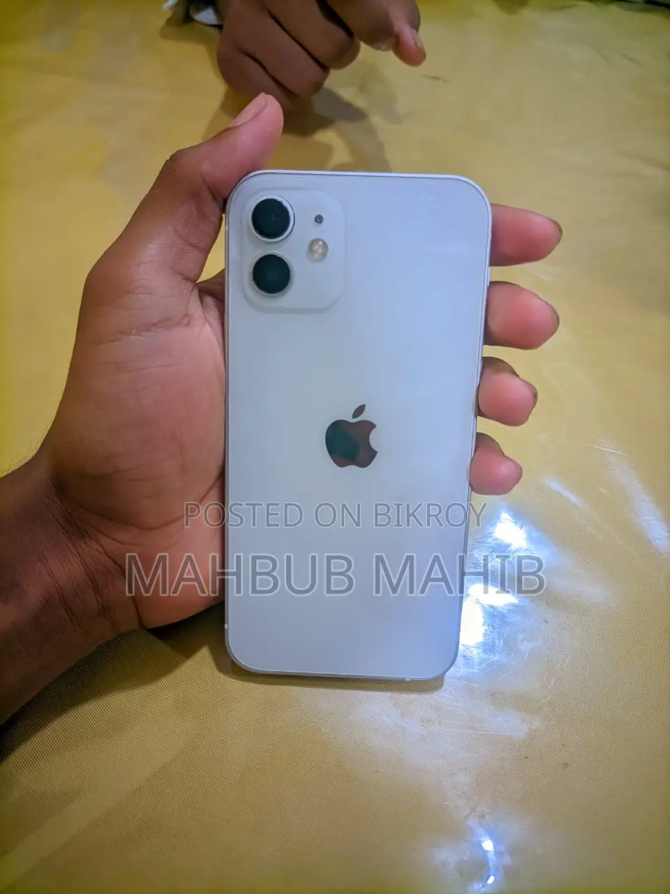 Apple iPhone 12 (Used)