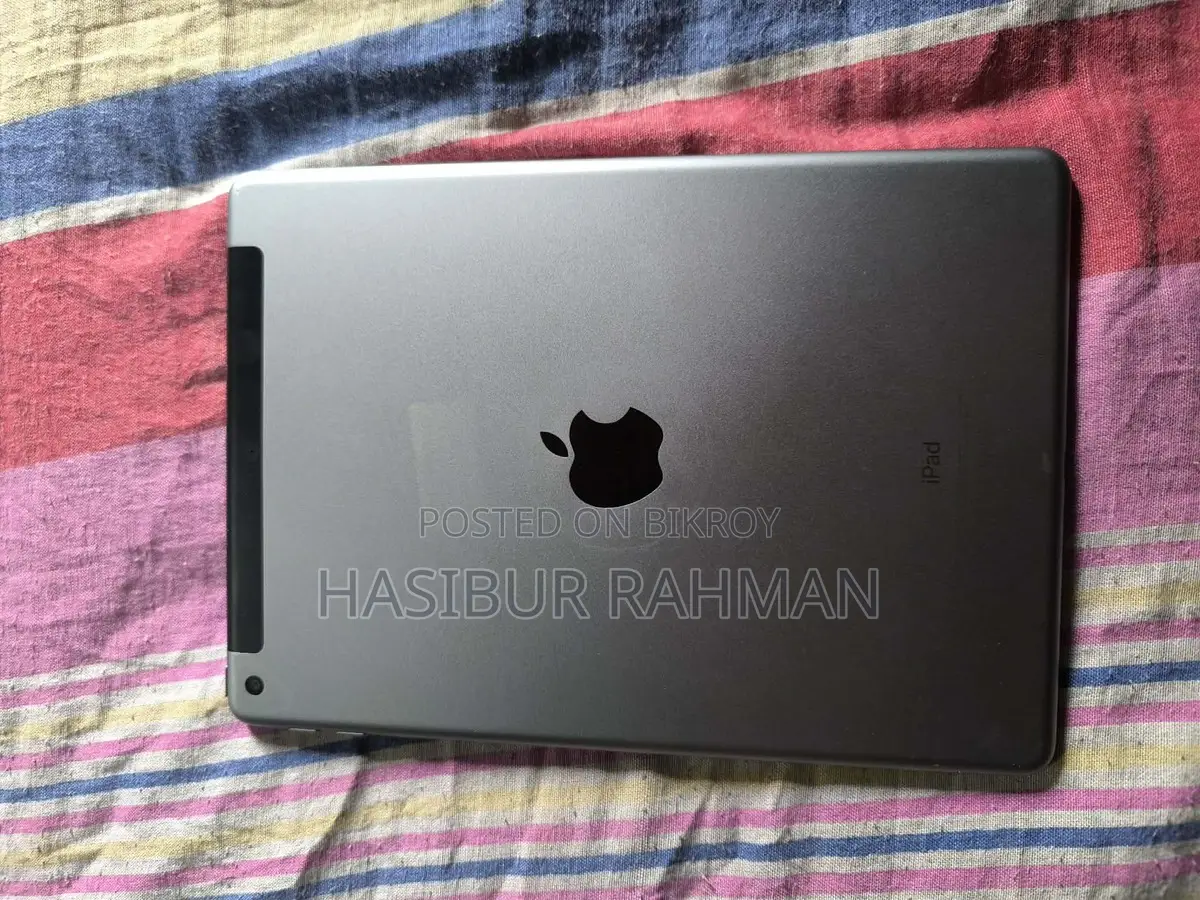 Apple iPad 6th Generation (Used)