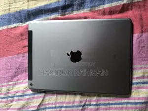Apple iPad 6th Generation (Used)