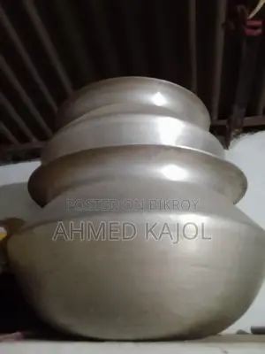 Large Silver Cooking Pot/Deg