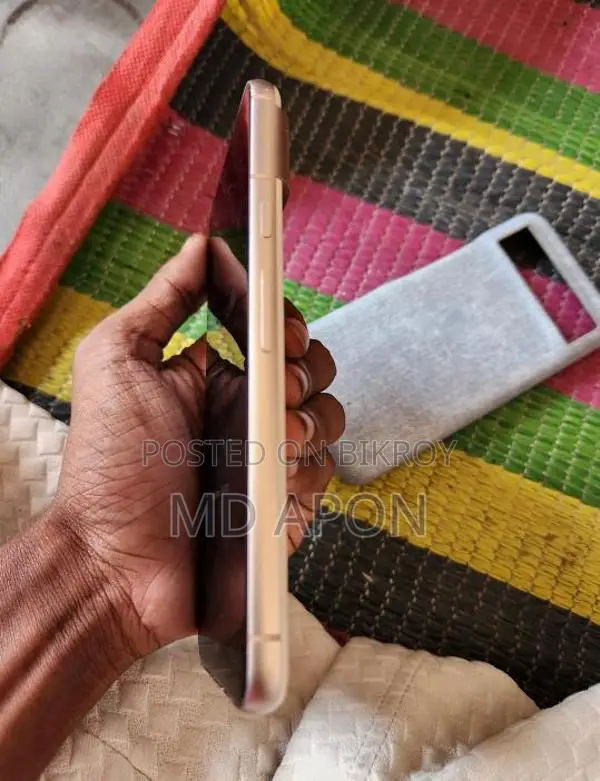 Google Pixel 8 (Used)