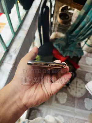 Apple iPhone XS 2026 (Used)