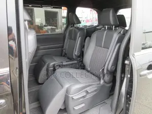 Toyota Noah 2022