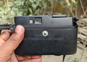Yashica Mf-2 Super Vintage Camera