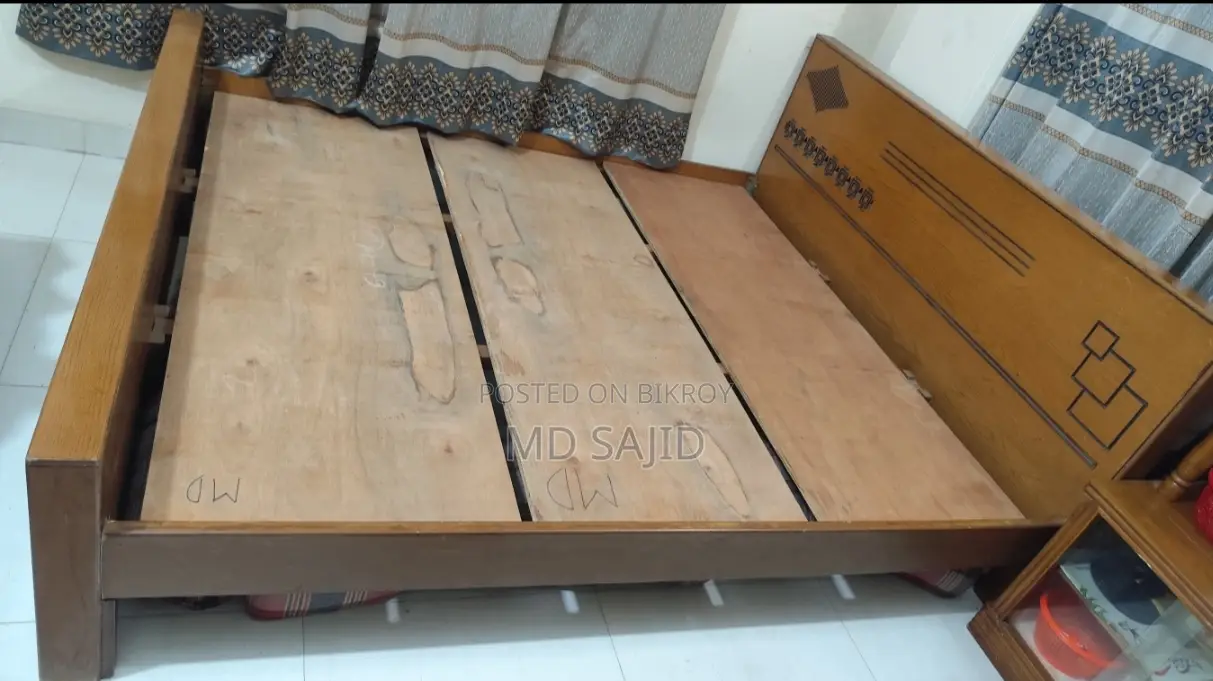 King Size Bed, Fresh Condition