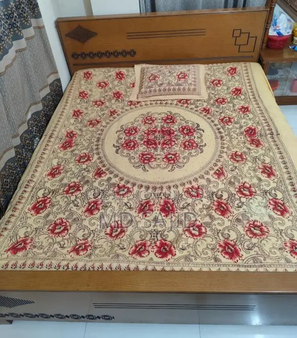 King Size Bed, Fresh Condition