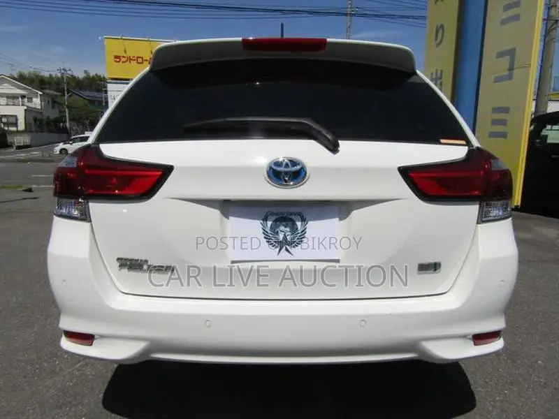 Toyota Fielder Hybrid EX pre order 2021