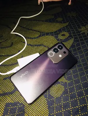 Vivo Y29 8gb 128gb (Used)