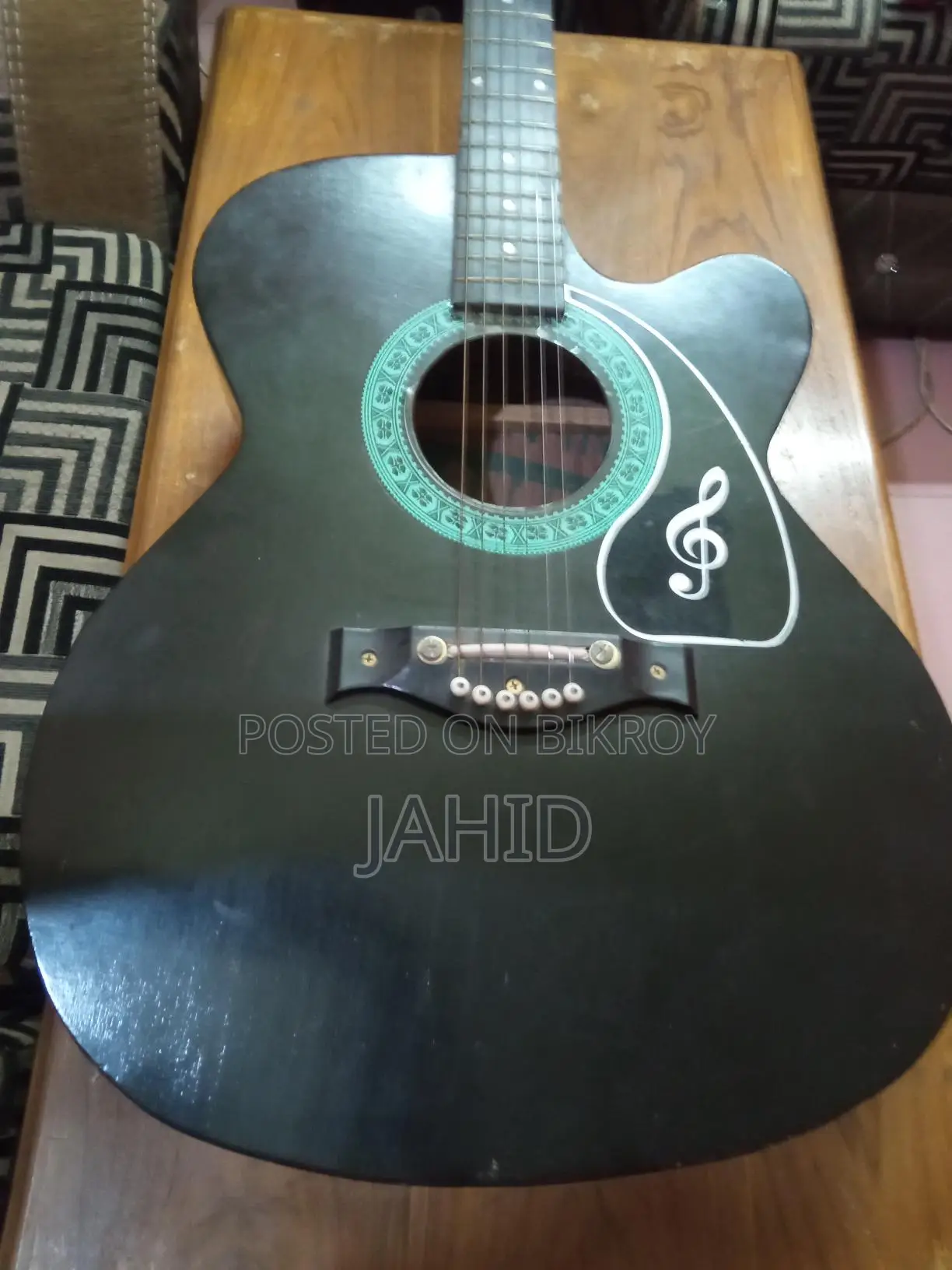 গিটান বিক্রয়ের জন্য