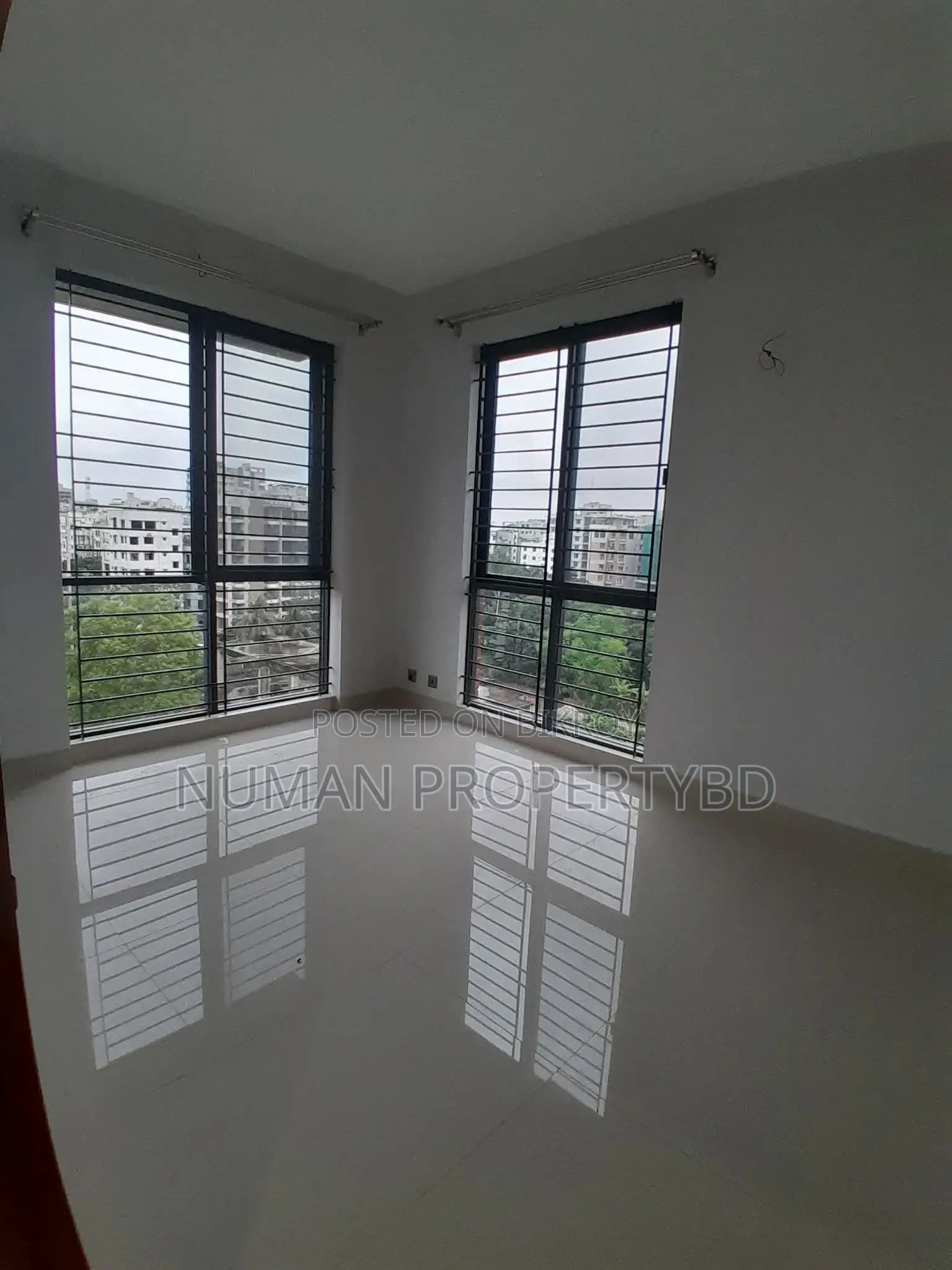 2100 sq ft 3 bedroom full fair face new luxury semi-furnished flat for rent