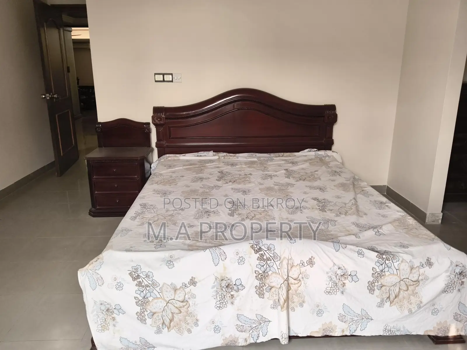 Rent Apartment full Furnishes 4-Bedroom 3700sqft Gulshan North