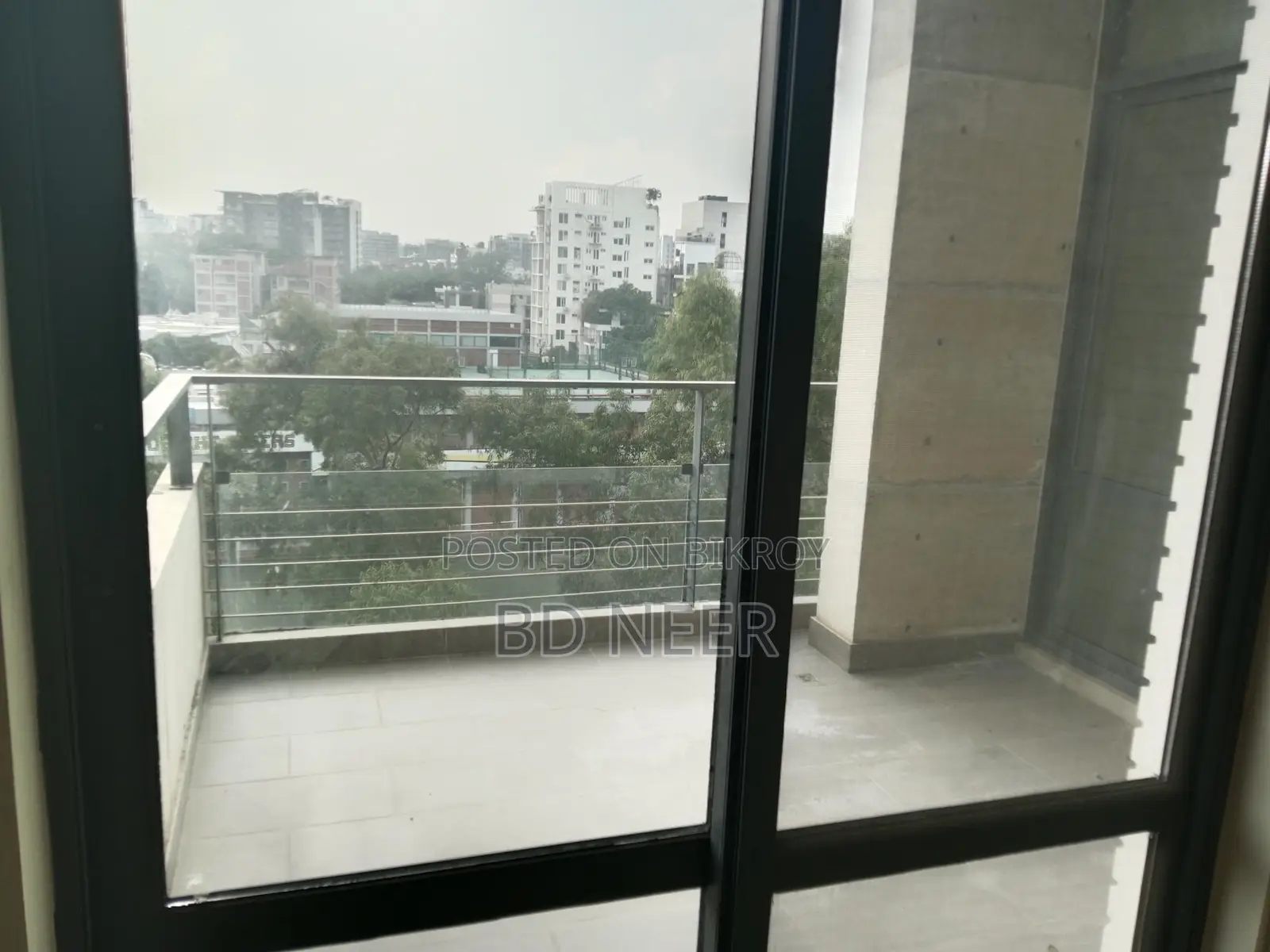 Mordent facilities gym &pool 4 Bed room apt rent in Baridhara diplomatic