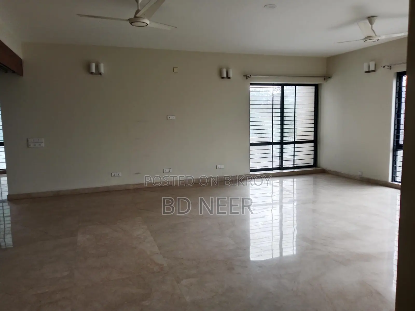 Mordent facilities gym &pool 4 Bed room apt rent in Baridhara diplomatic