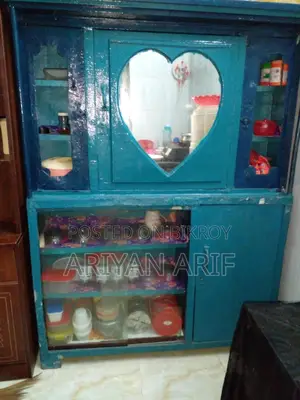 শোকেস বিক্রি
